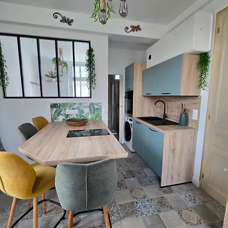 Rénové En 2026, 1 Chambre, 2 Personnes, Proche Et Centre *